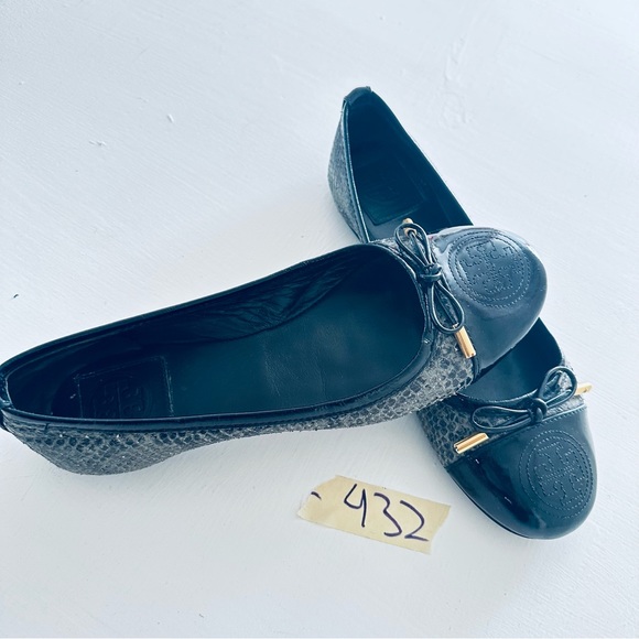 Tory Burch black snake print ballerinas size 6M - Picture 7 of 11